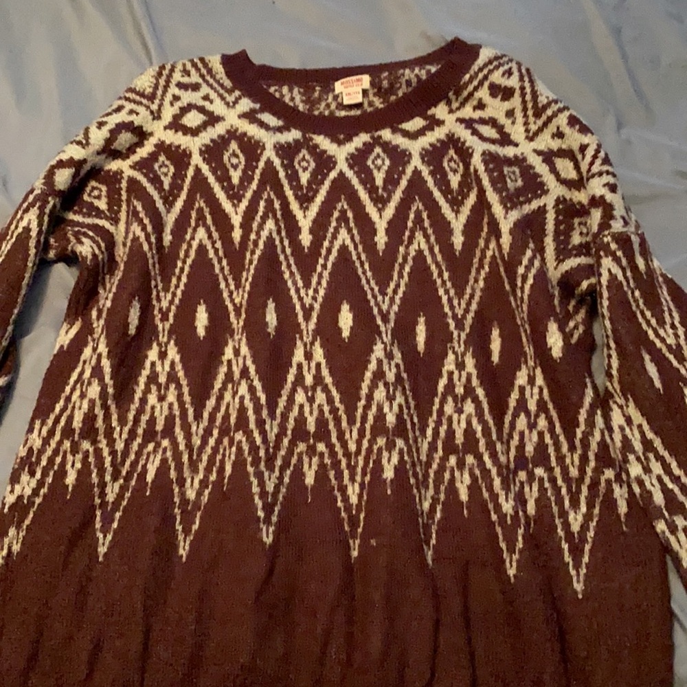 Women’s sweater